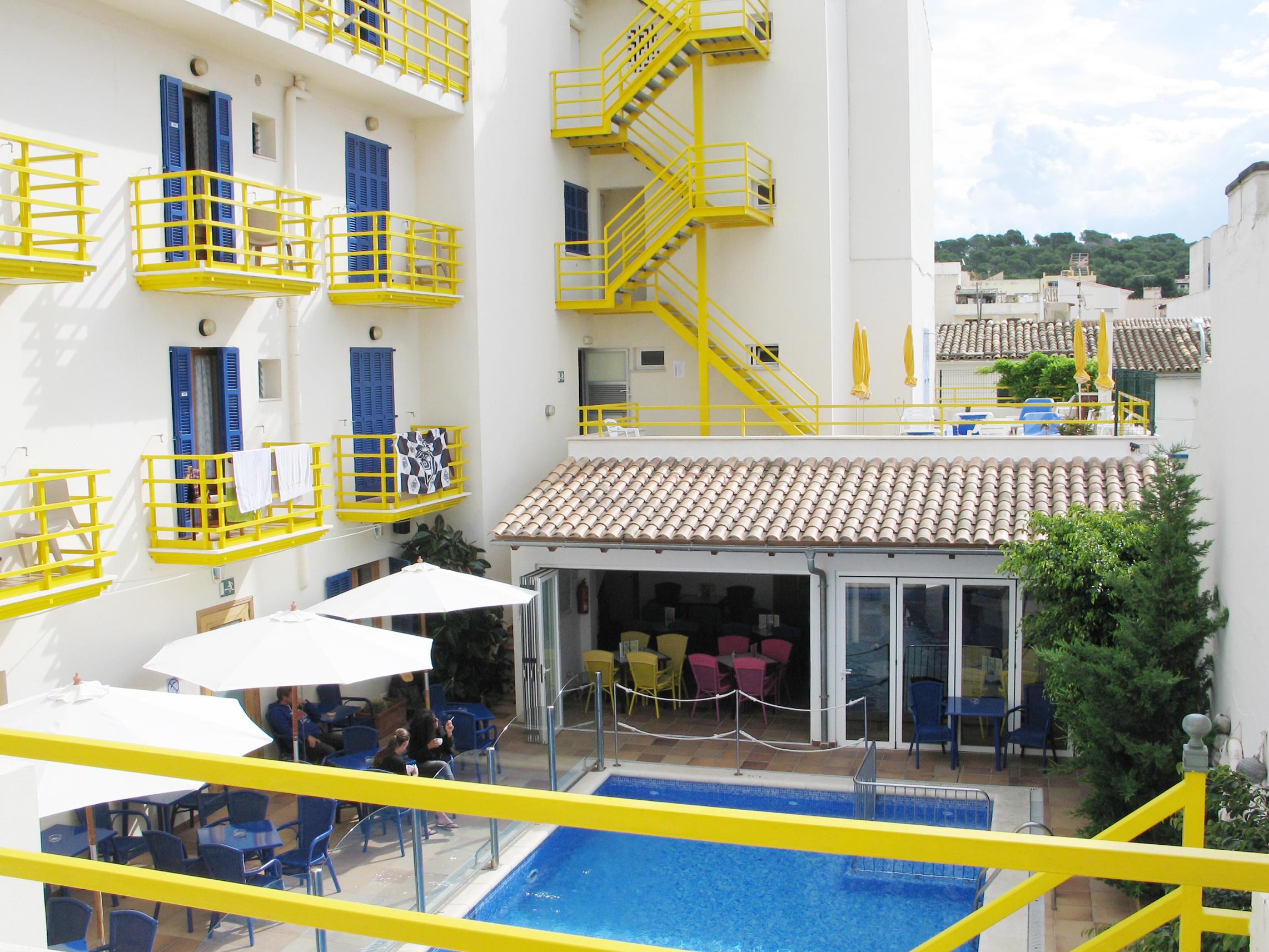 Hotel Bellavista กาลารัตจาดา ภายนอก รูปภาพ
